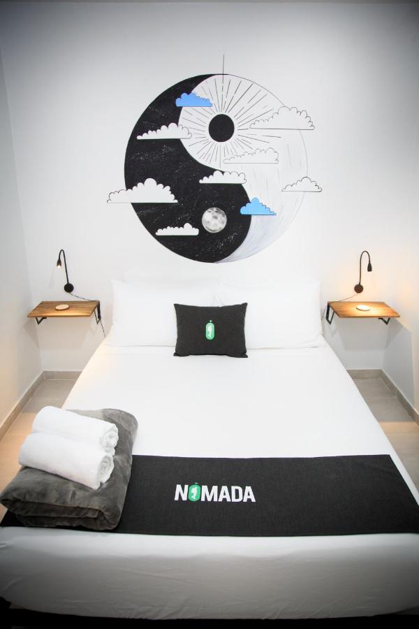 Nomada Beach Hostel- Isla Verde Сан-Хуан Екстер'єр фото